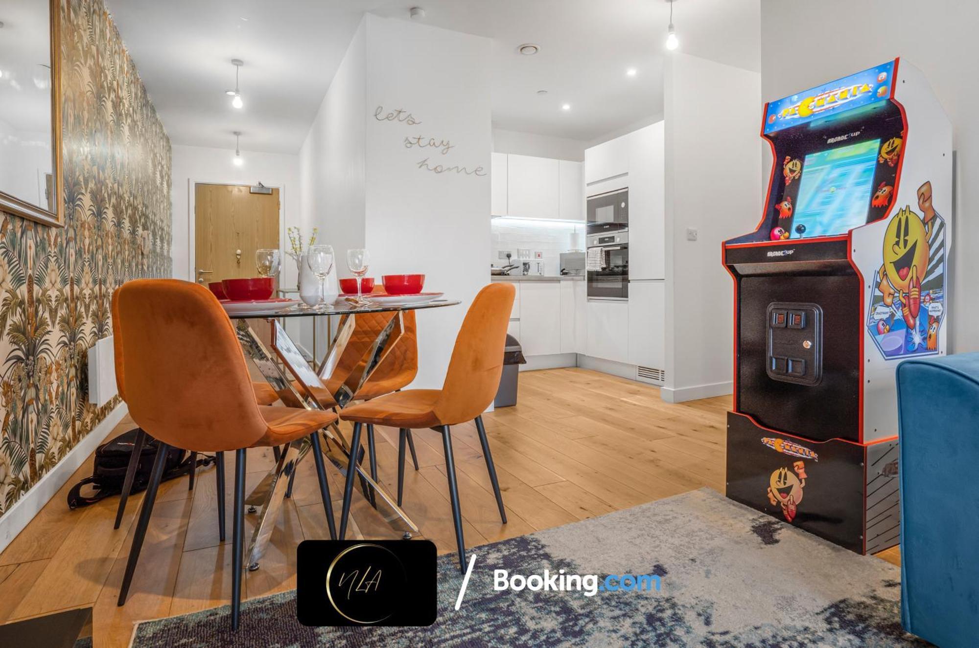 City Centre Apartment With Free Parking, 2 Bathrooms, Netflix And Wifi - Suitable For Contractors And Families - By Noor Luxury Accommodations Birmingham Buitenkant foto
